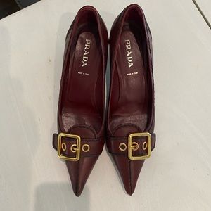 PRADA pointy leather kitten heels
